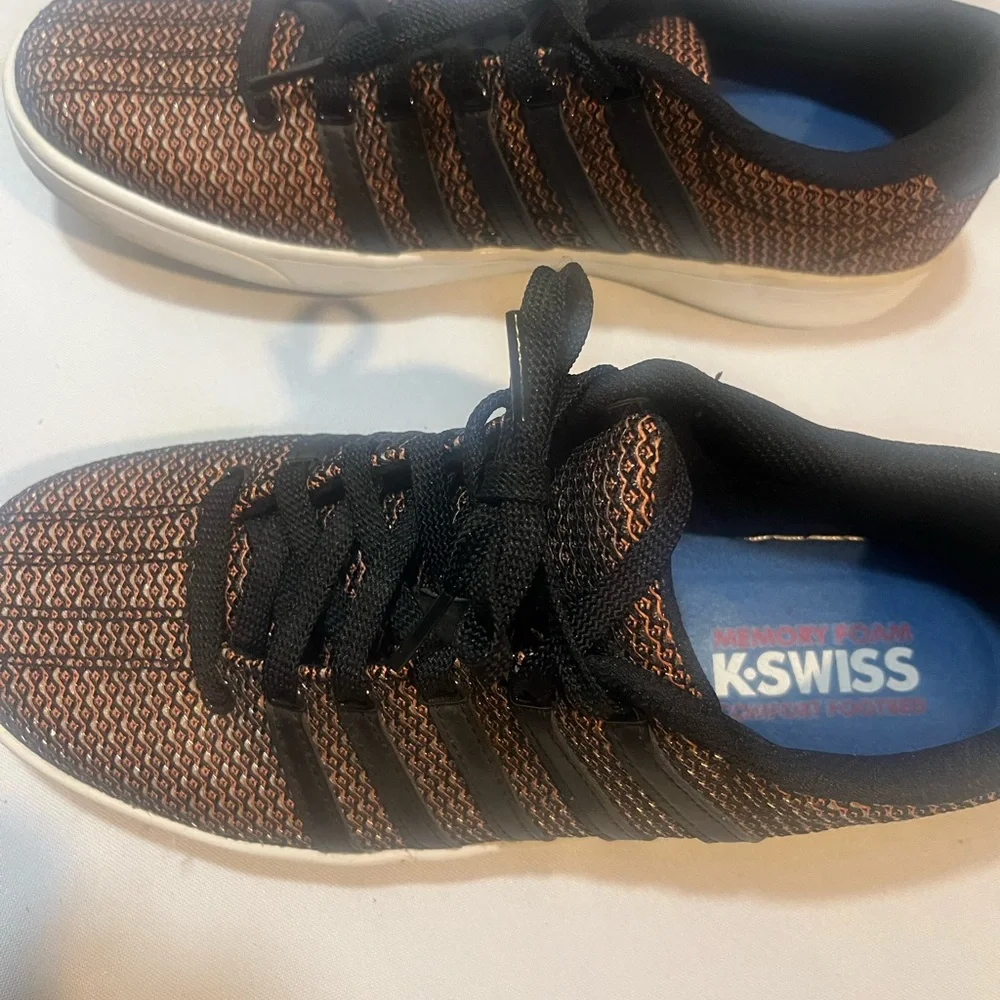 K-Swiss Women’s Black and Copper Sneakers - Picture 1 of 4